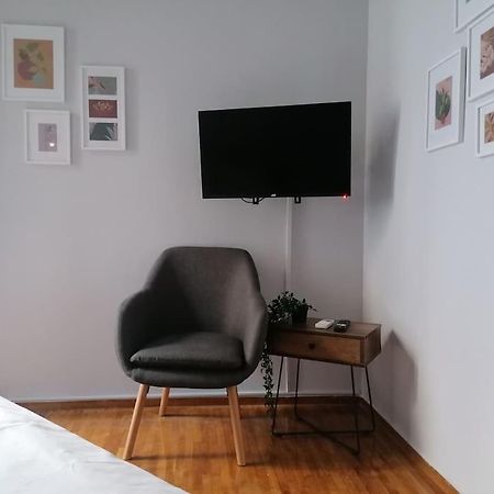 Minimal Studio Varnava Square - Kallimarmaro Area Athens Exterior photo